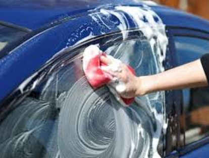 Dịch Vụ Rửa Xe Quận 7 Chuyên Nghiệp – Chăm Sóc Xe Chuẩn Detailing